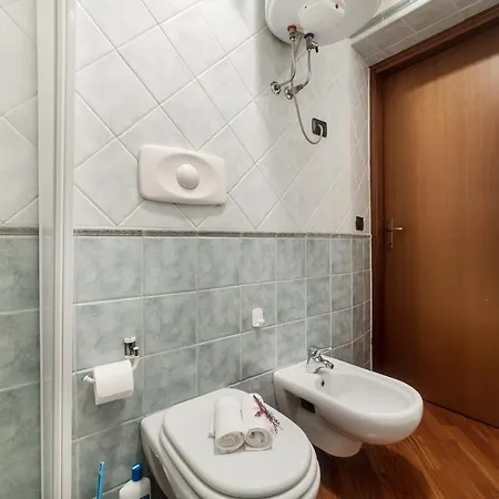 Bologna Central Studio Apartment *