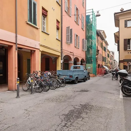 Bologna Central Studio *