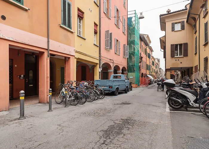 Guesthost - * Bologna